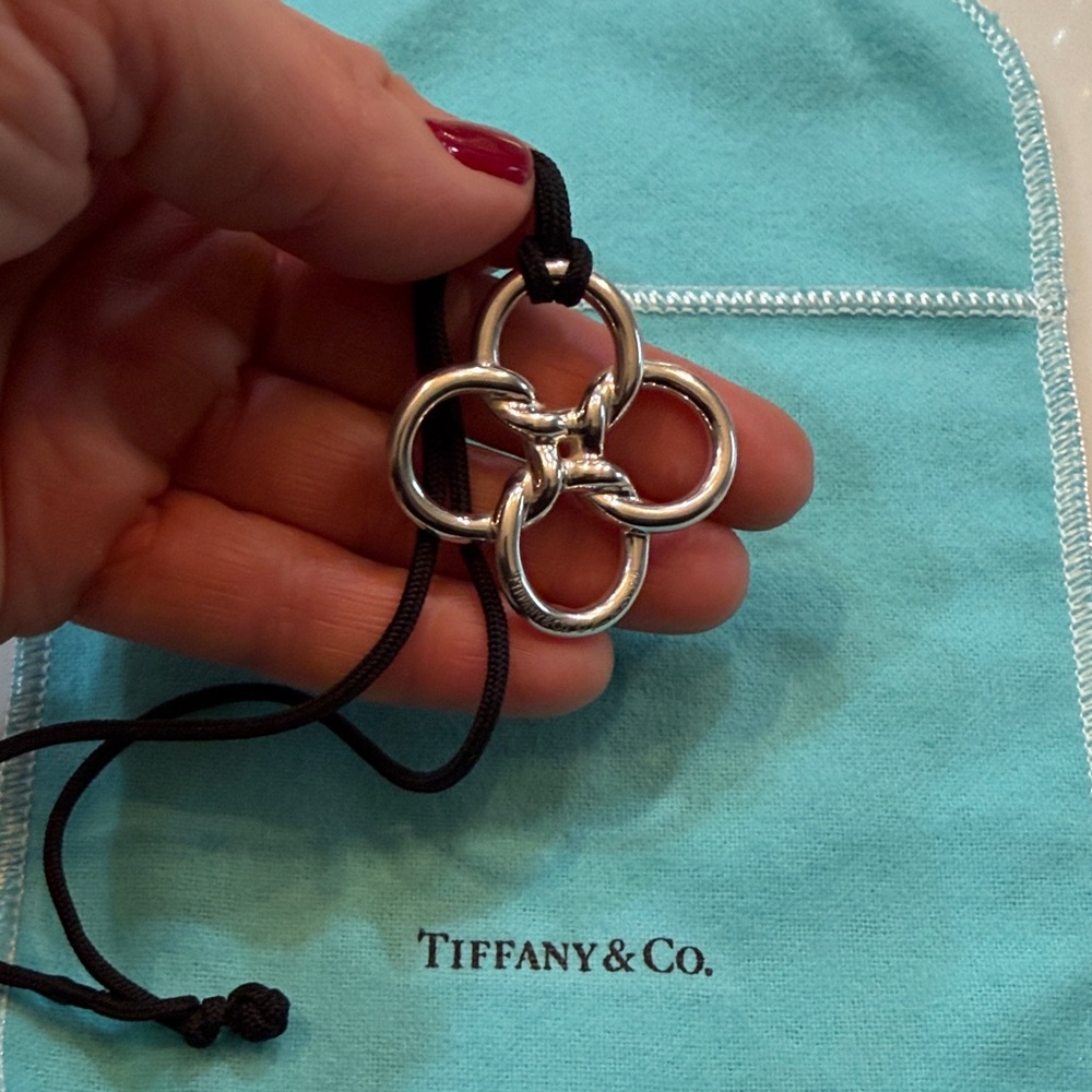 Tiffany & Co. Sterling Silver Elsa Peretti Quadrifogli necklace